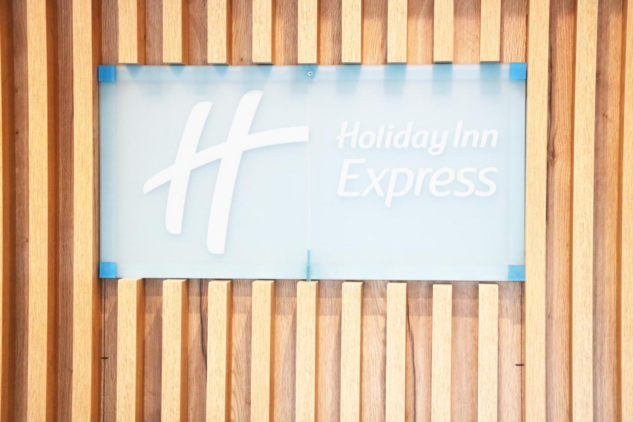 Hotel Express, Racecourse By Ihg Chester