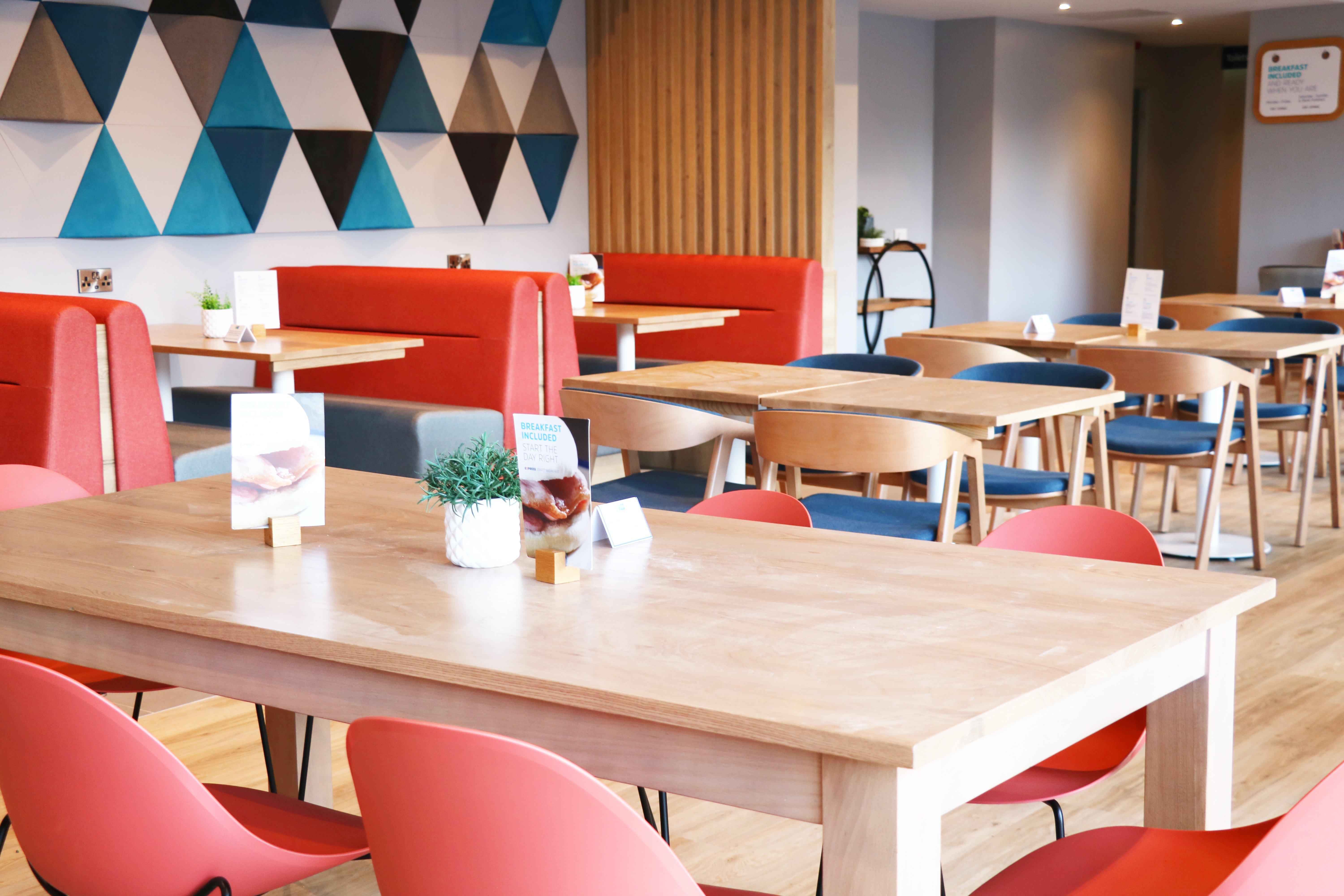 Express, Racecourse By Ihg