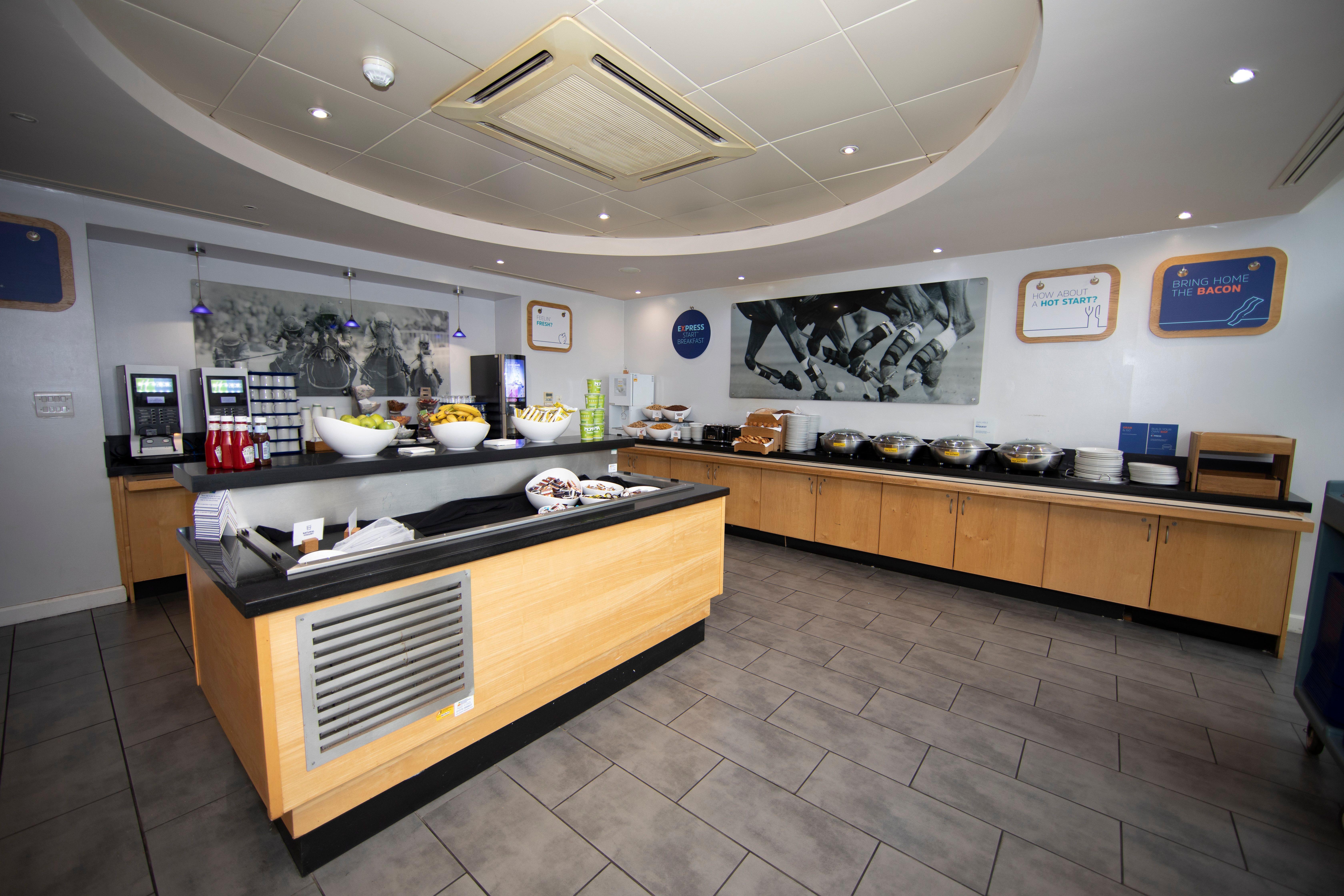 Express, Racecourse By Ihg Chester