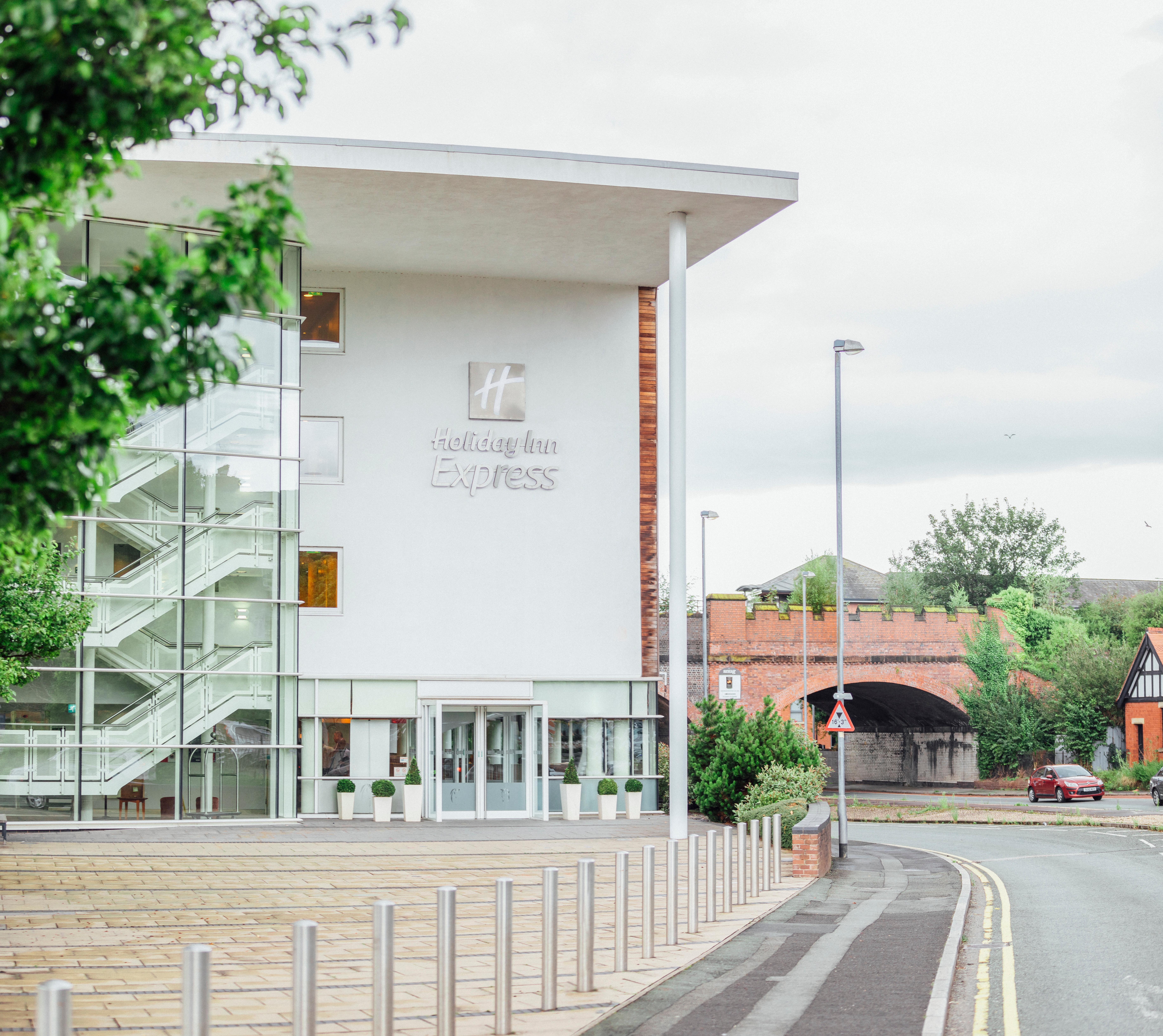 Express, Racecourse By Ihg 3* Chester